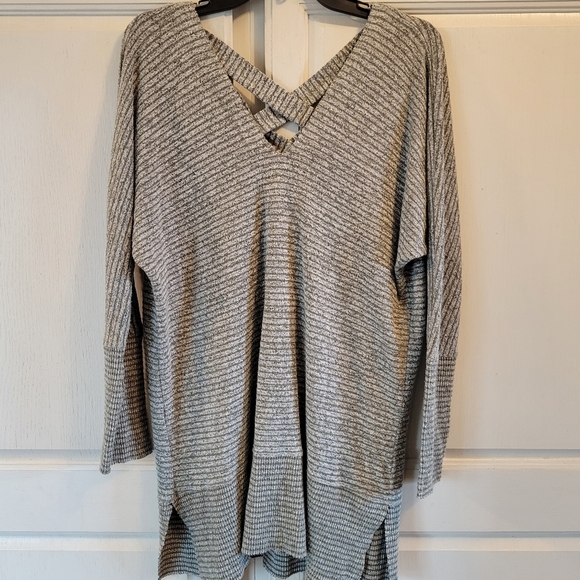 Buckle BKE Gray Green Striped Long Sleeve Vneck Sweater Tunic Dress - Picture 1 of 7